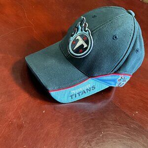 Y2K Mens NFL Tennessee Titans Navy Light Blue Logo Adjustable Hat (OSFA)